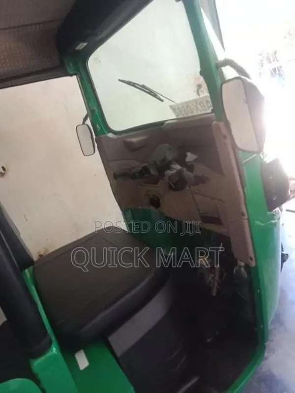 Bajaj RE 2026