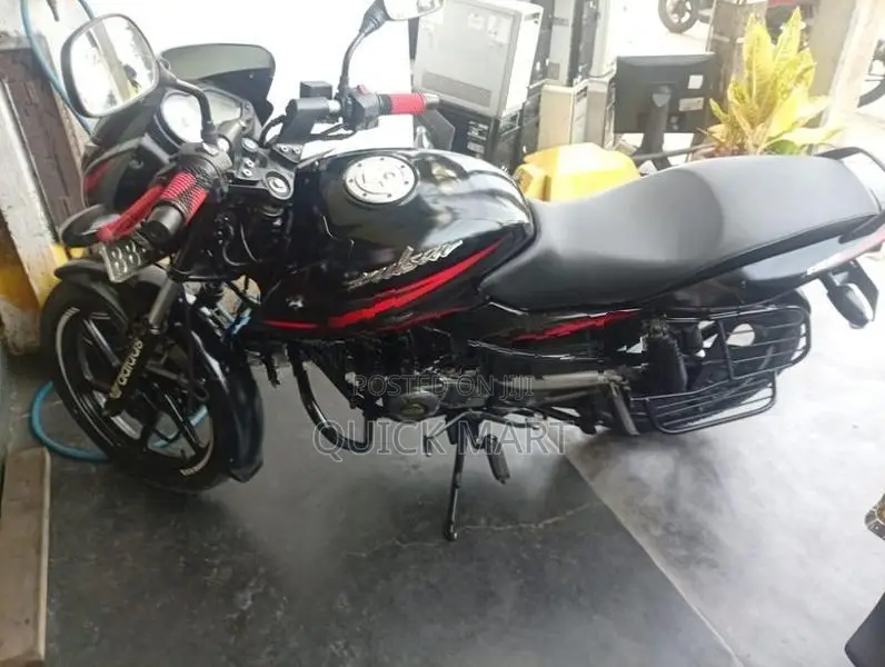 Bajaj Pulsar 150 2018