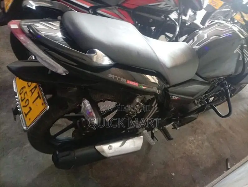 TVS Apache RTR 180 2014