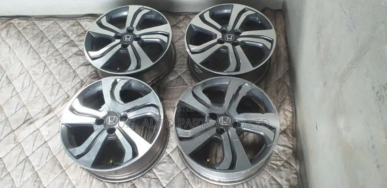 Honda Grace Alloy Wheel Set