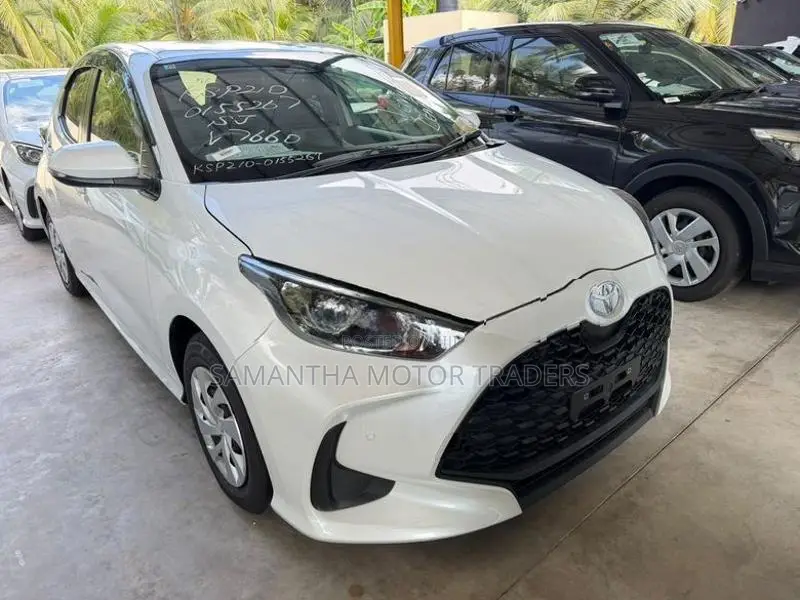 Toyota Yaris X Grade New 2025
