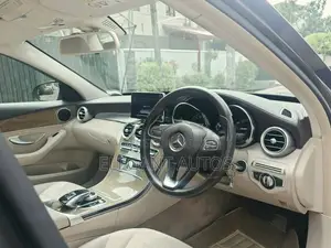 Mercedes Benz C180 2014