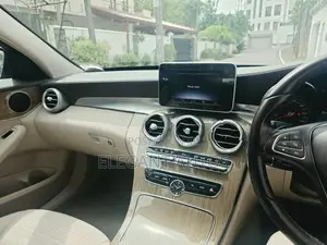 Mercedes Benz C180 2014