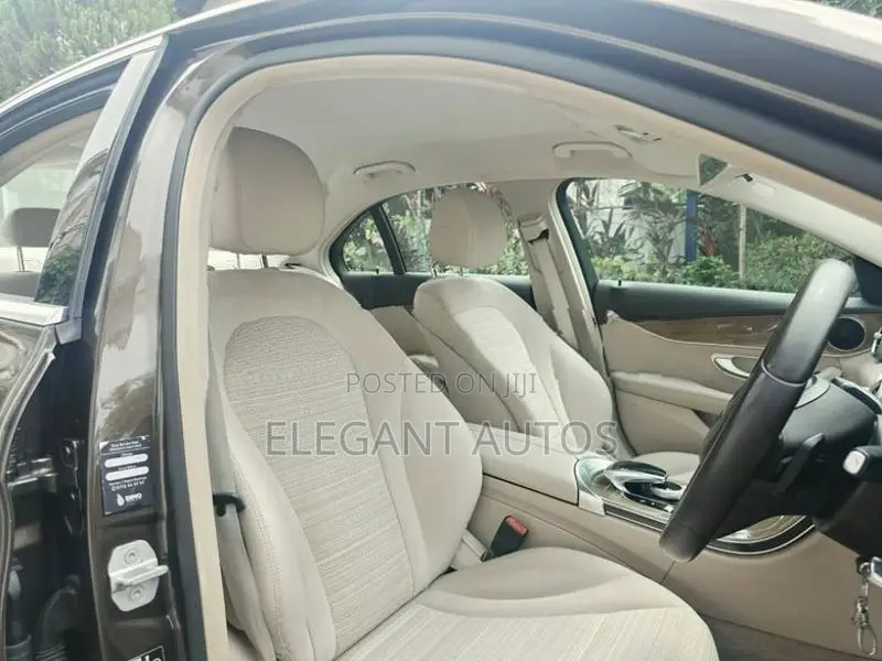 Mercedes Benz C180 2014