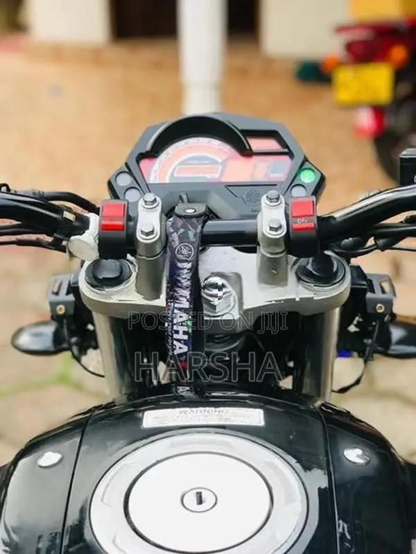 Yamaha FZS V1 2011