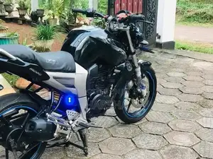 Yamaha FZS V1 2011