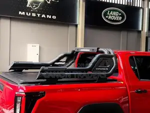 Hilux Travo Hamer Electric / Manual Roll Shutter & Bar