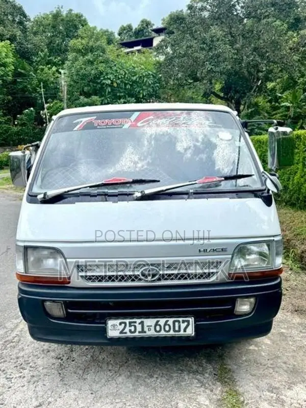 Toyota Dolphin LH103 1994