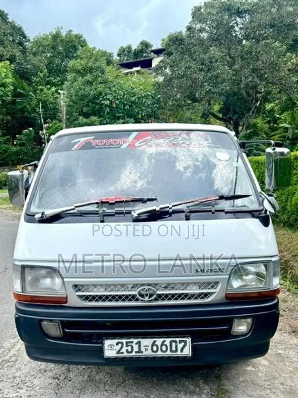 Toyota Dolphin LH103 1994