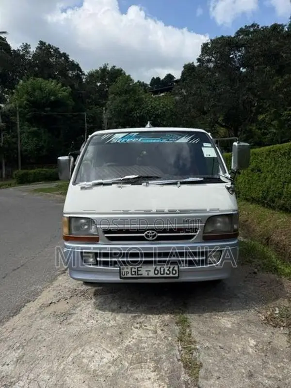 Toyota Dolphin LH113 1995