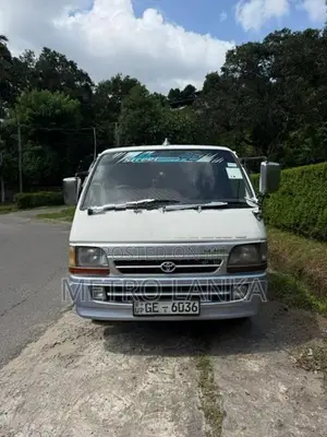 Toyota Dolphin LH113 1995