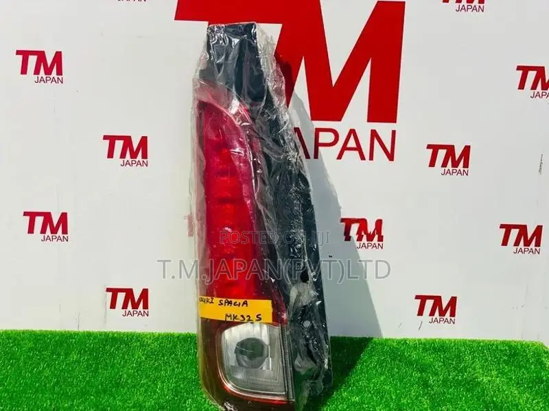 Suzuki Spacia MK32S Tail Light (one side)