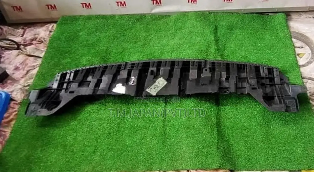 Toyota Prius 30 Engine Top Cover / Radiator Support Guard