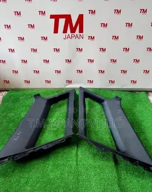 Toyota Corolla II EL31 Rear Quarter Pillar Trim 01 side