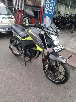 Honda Hornet 2019