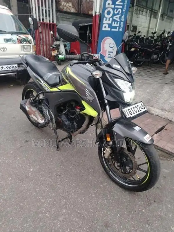 Honda Hornet 2019
