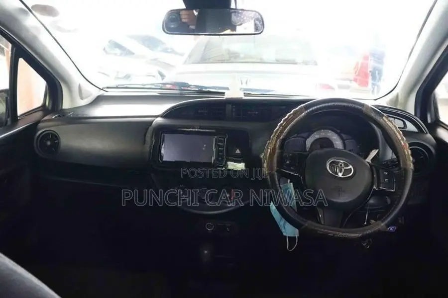 Toyota Vitz 2017