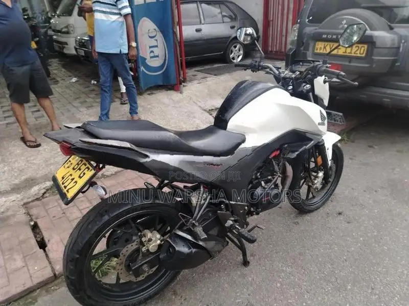 Honda CB Hornet 2017