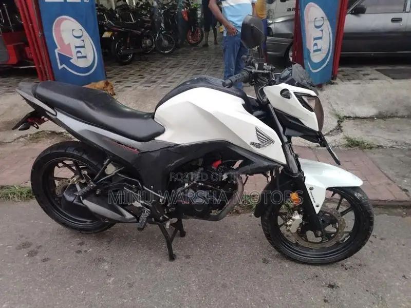 Honda CB Hornet 2017