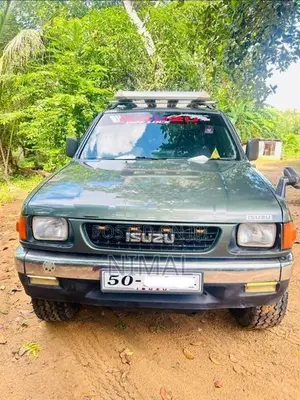 Isuzu Elf 1988