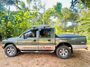 Isuzu Elf 1988