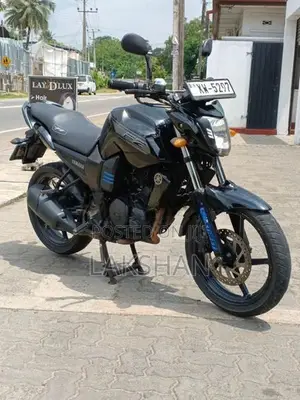 Yamaha FZ S 2015