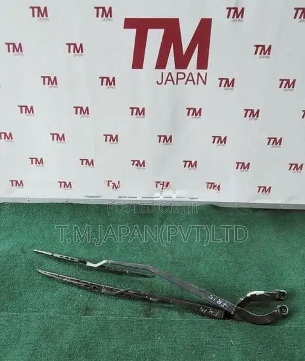 Nissan Sunny FB15 Front Windscreen Wiper Arm