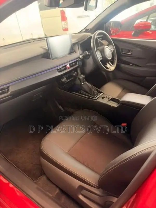 Toyota Yaris Ativ GR Sport 2025