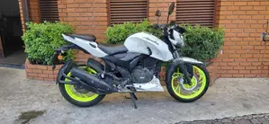 TVS Apache 2017