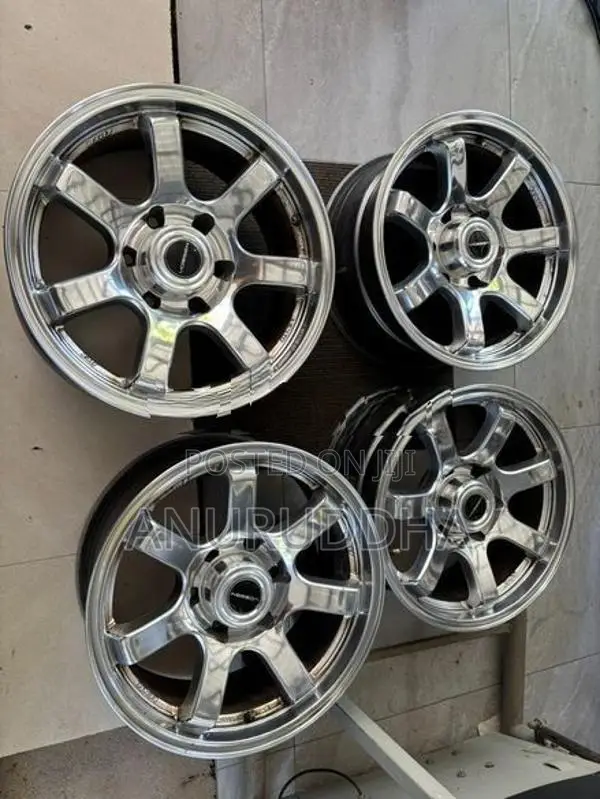 17” Alloy Wheels