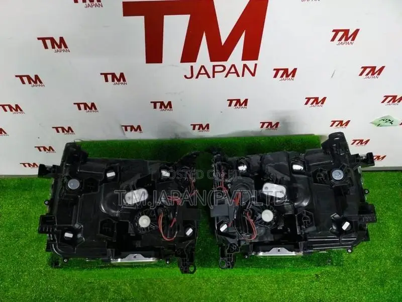 Toyota Land Cruiser Prado 250 Headlight