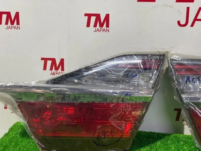 Toyota Camry ACV50 Dicky Light (one side)