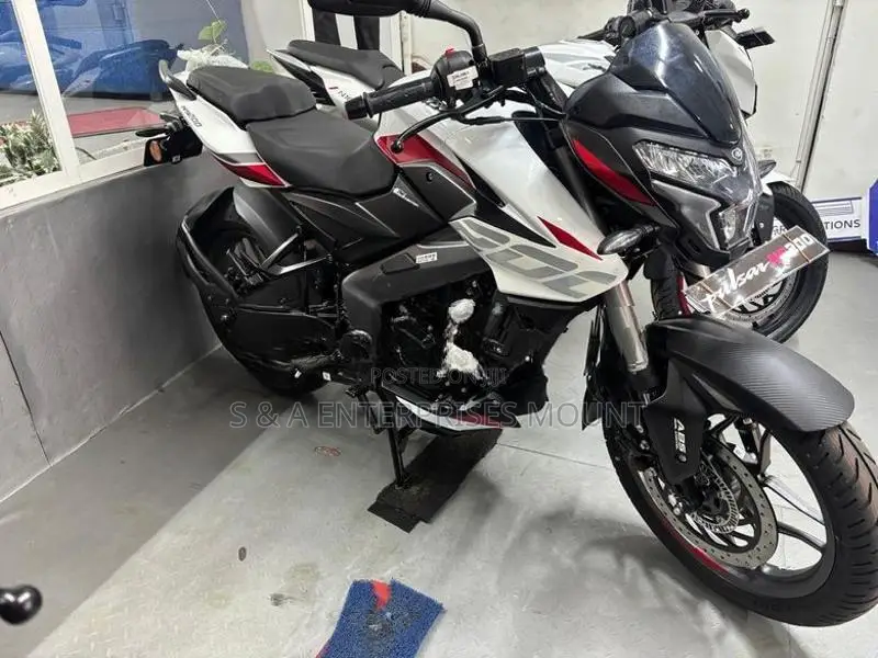 Bajaj Pulsar NS200 2026