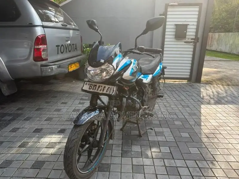 Bajaj Discover 125 2023