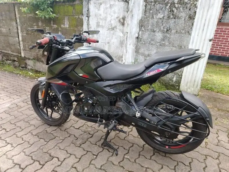Bajaj Pulsar N160 2025