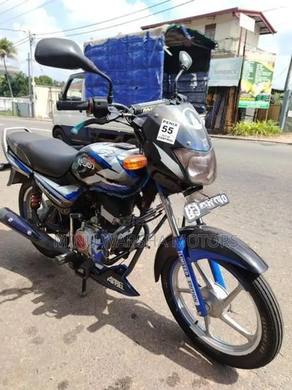 Bajaj CT100 2025