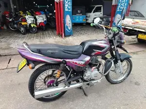 Bajaj CT100 2016