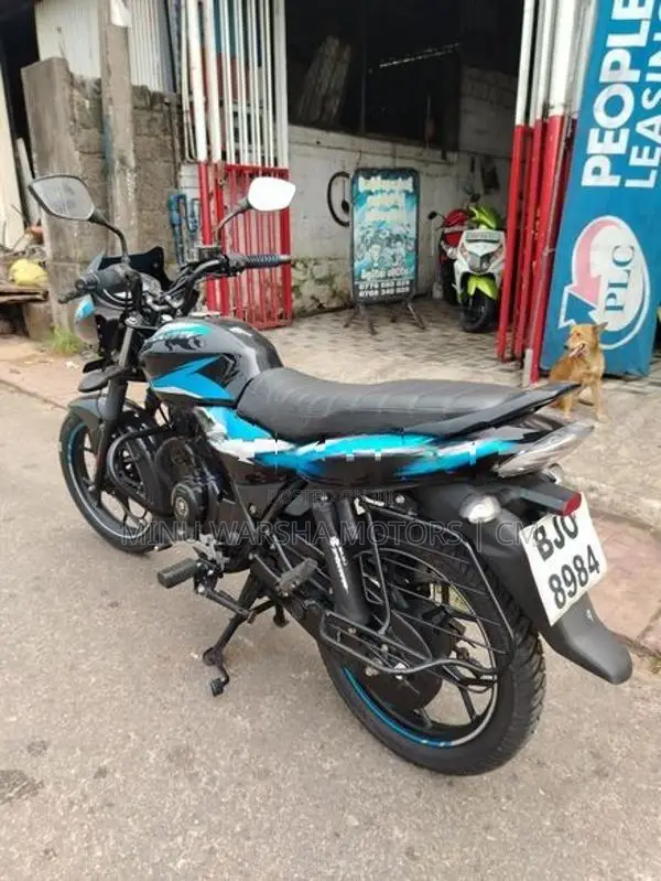 Bajaj Discover 125 2025