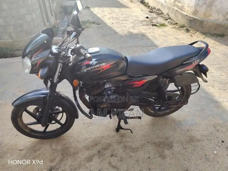 Bajaj Discover 2010