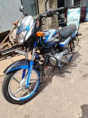 Bajaj CT100 2025