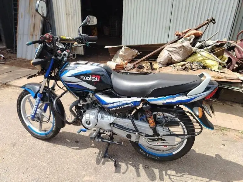 Bajaj CT100 2025