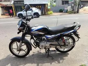 Bajaj CT100 2025