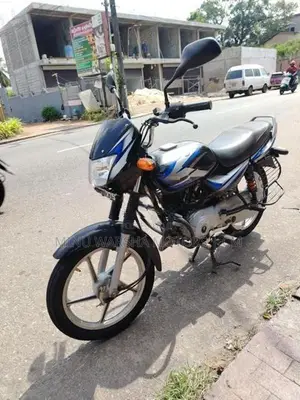 Bajaj CT100 2025