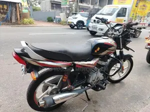 Bajaj CT100 2025