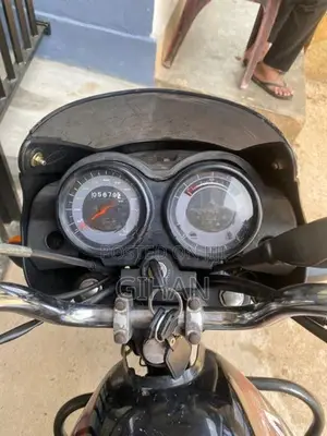 Bajaj Platina 125 2011