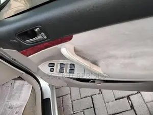 Toyota Premio 2003