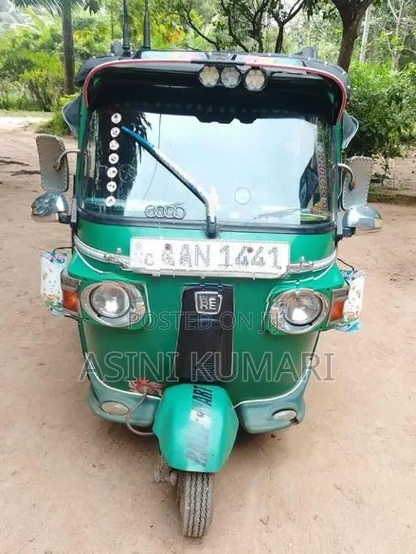 Bajaj RE 2014