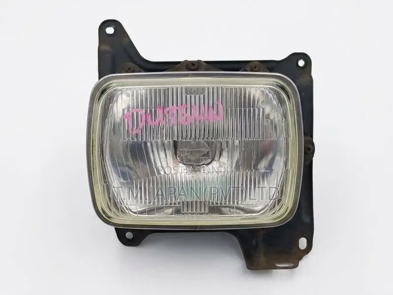 Nissan D21 Head Light (One Side)