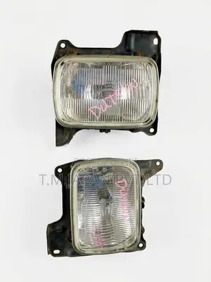 Nissan D21 Head Light (One Side)
