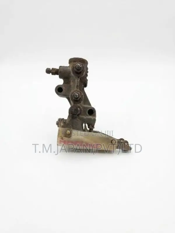 Nissan D21 Under Clutch Pump